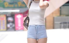 色情A片三級三級电影邱舒